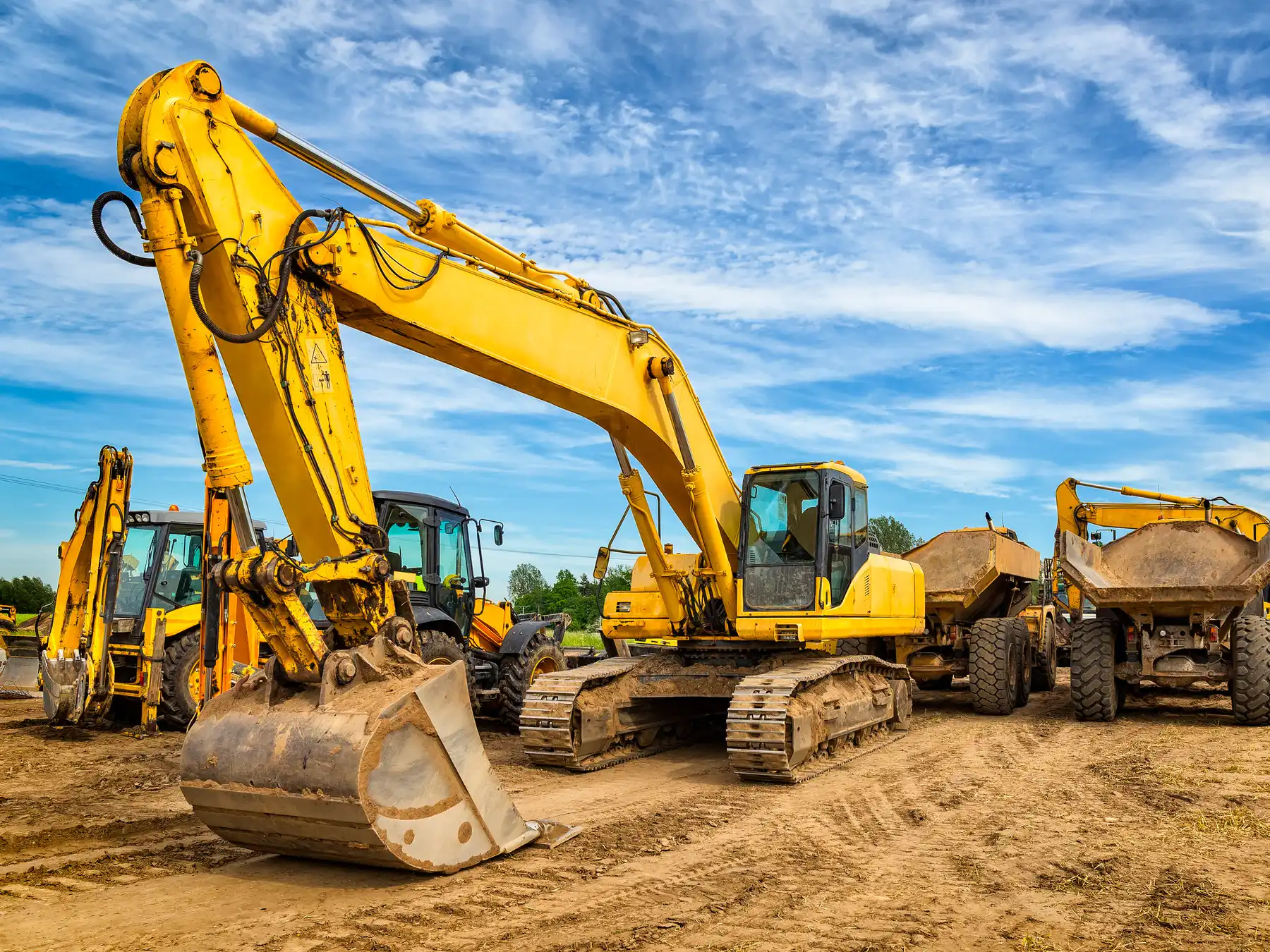 Demolition, excavation and equipment rental contractors in Okhla, Mayur Vihar, Mandawali, Tughlakabad, Sangam Vihar and across Delhi